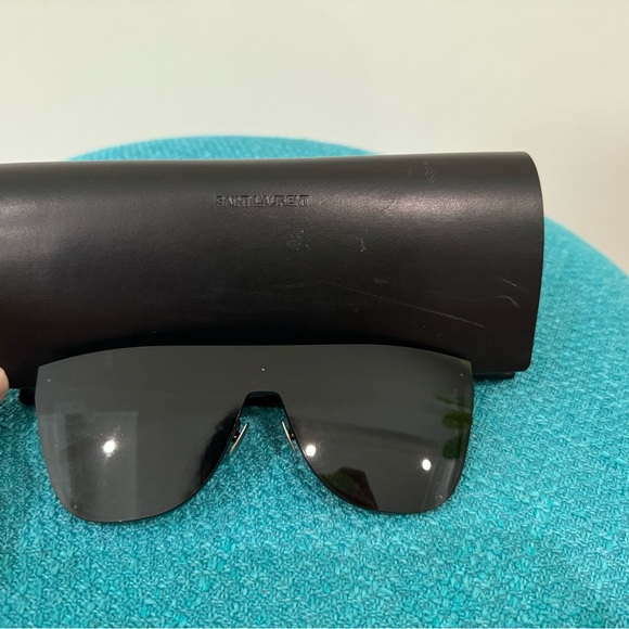 Saint Laurent women’s sunglasses - Picture 1 of 10